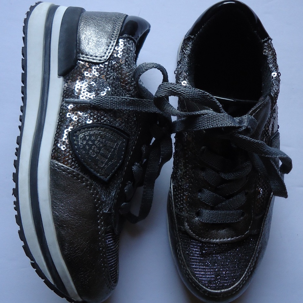 SIZE 11. ANGEL girl's sneakers shoes.